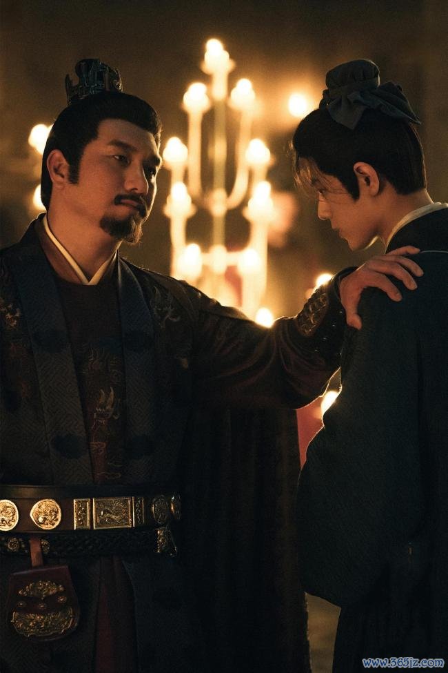 瓦解《藏海传》：“恶童”藏海的心境线为什么进展这样快？ 复杂身世下的情愫纠葛
